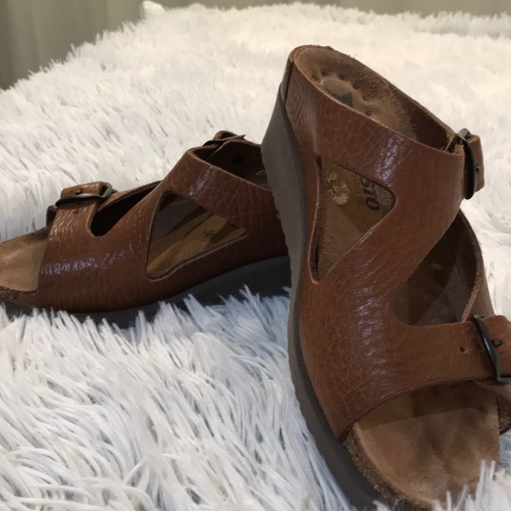 Mephisto sandals